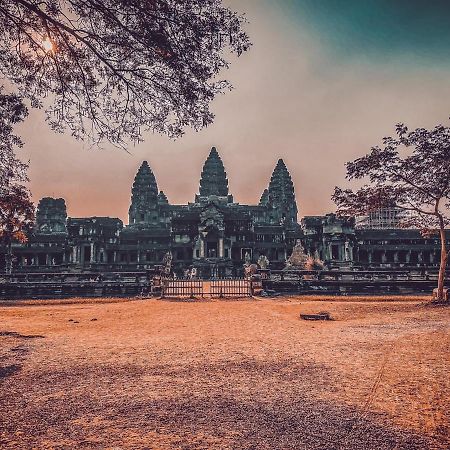 Angkor Yellow Villa Siem Reap Exterior foto