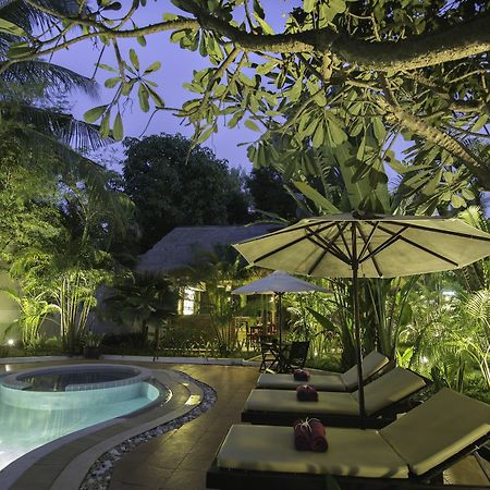 Angkor Yellow Villa Siem Reap Exterior foto