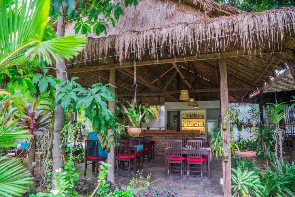 Angkor Yellow Villa Siem Reap Exterior foto