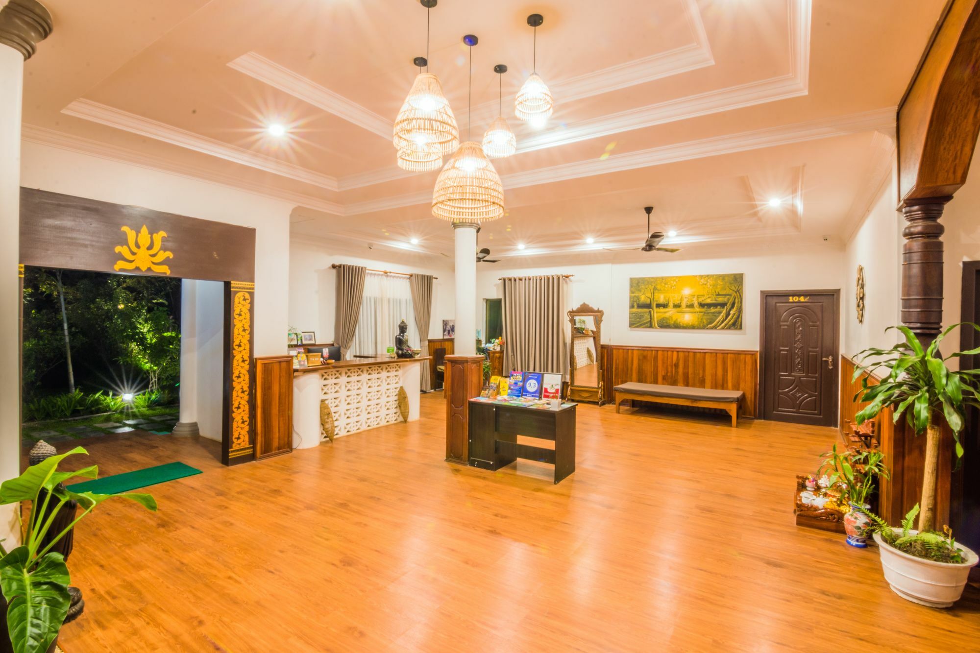 Angkor Yellow Villa Siem Reap Exterior foto