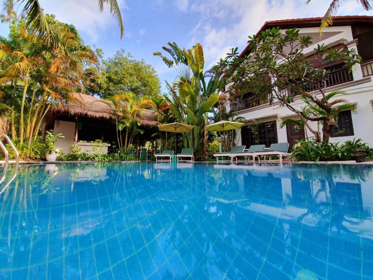 Angkor Yellow Villa Siem Reap Exterior foto